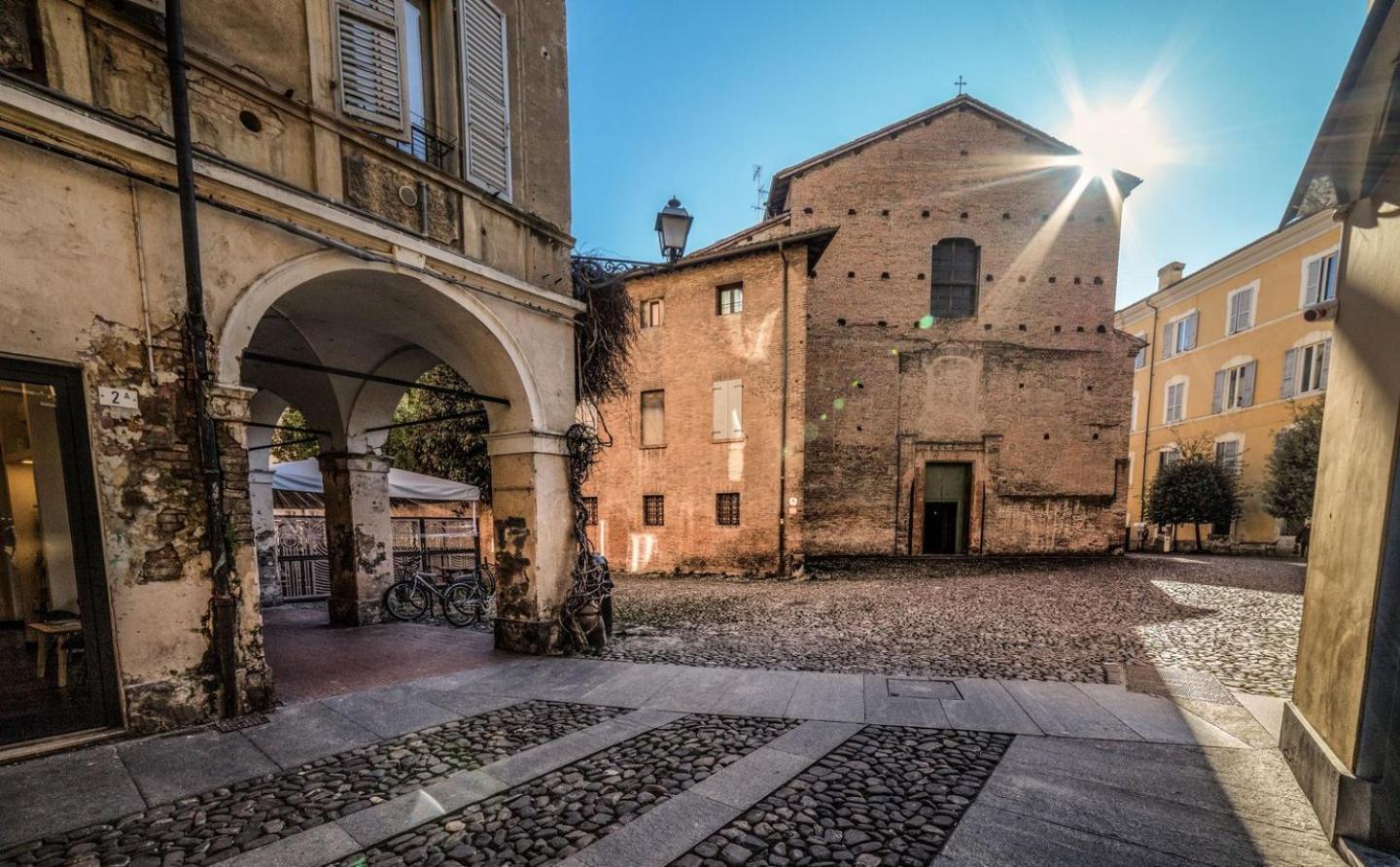 In Pomposa, Nel Cuore Della Citta Modena